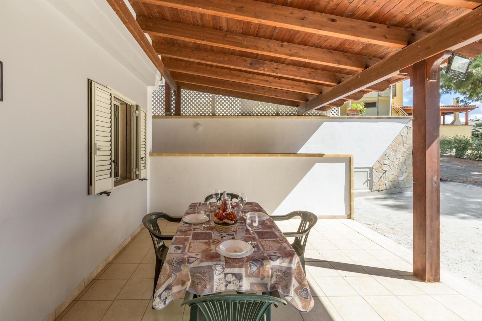 Residence Garden Sea Porto Cesareo Exteriör bild